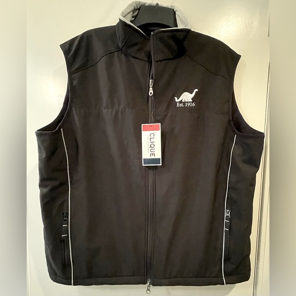 Clique by Cutter and Buck Men’s Softshell Vest L NWT